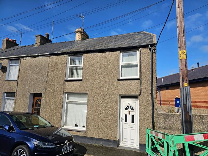 2 Bedroom End Of Terrace House For Sale In New Row, Pwllheli, LL53
