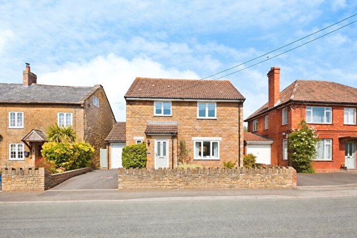 3 Bedroom Detached House For Sale In Silver Street, South Petherton, Somerset, TA13