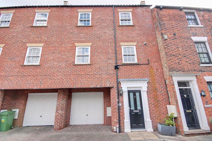 4 Bedroom Town House For Sale In Well Lane, Beverley, HU17