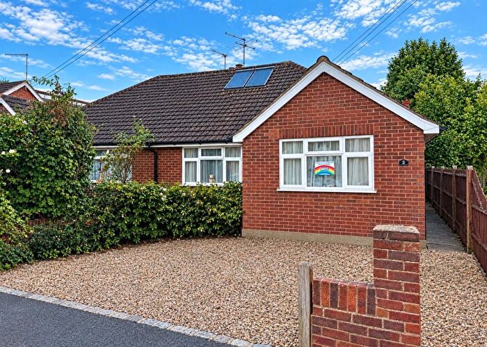3 Bedroom Semi-Detached Bungalow For Sale In Beehive Road, Staines-Upon-Thames, Surrey, TW18