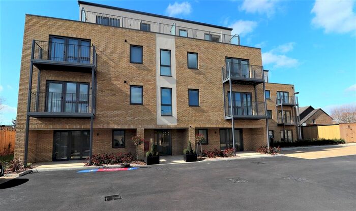 1 Bedroom Flat For Sale In Long Lane, Hillingdon, UB10