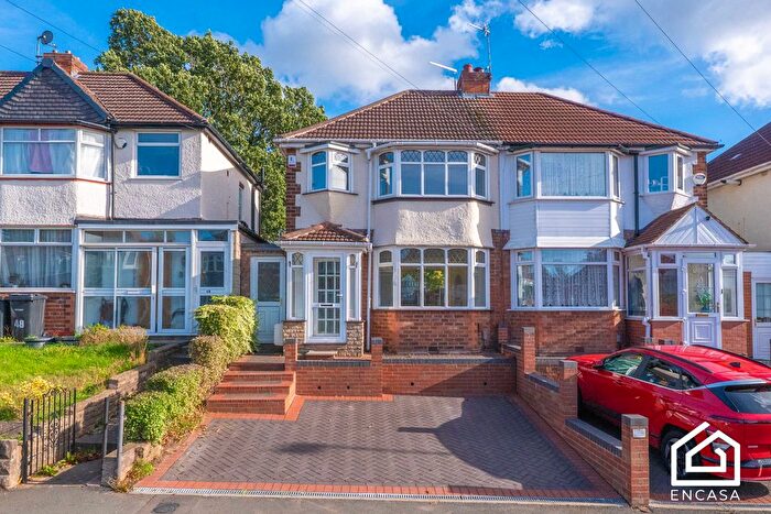 3 Bedroom Semi-Detached House For Sale In Steyning Road, South Yardley, B26