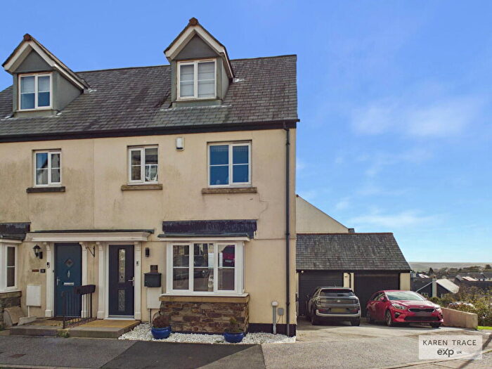 3 Bedroom End Of Terrace House For Sale In Gwithian Road, Carclaze, St Austell, PL25
