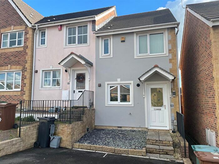 2 Bedroom End Of Terrace House To Rent In Plympton, Plymouth, PL7