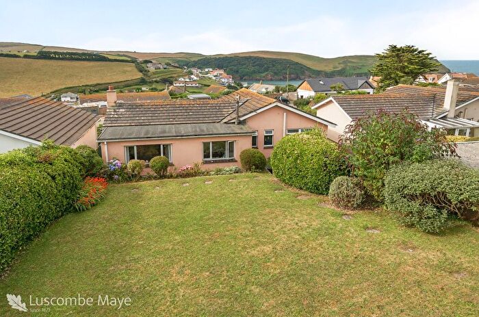 3 Bedroom Bungalow For Sale In Weymouth Park, Hope Cove, TQ7