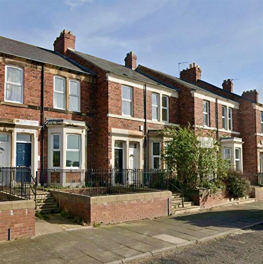 2 Bedroom Flat For Sale In Bensham Crescent, Gateshead, NE8