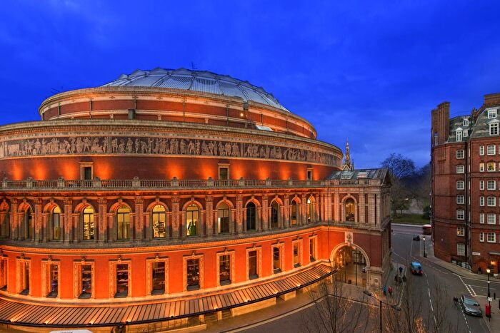 2 Bedroom Flat To Rent In Albert Hall Mansions, Kensington Gore, South Kensington, SW7