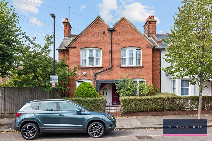 3 Bedroom End Of Terrace House For Sale In Waltheof Avenue, London, N17