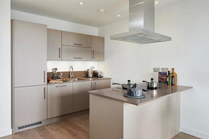 1 Bedroom Flat To Rent In The Highline, Radial Avenue, E14
