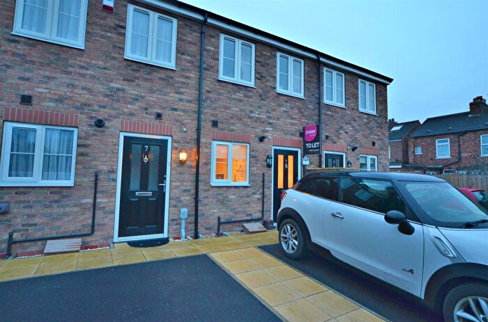 2 Bedroom Terraced House To Rent In Trafalgar Close, Hessle, HU13