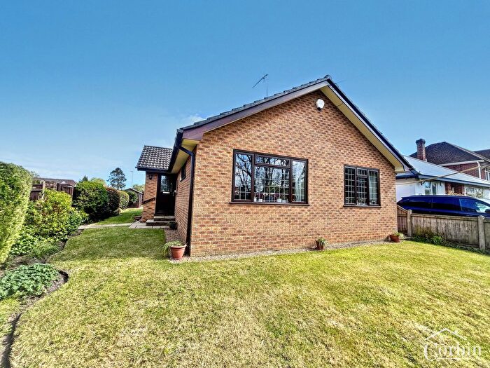3 Bedroom Detached Bungalow For Sale In Wheelers Lane, Bournemouth, BH11