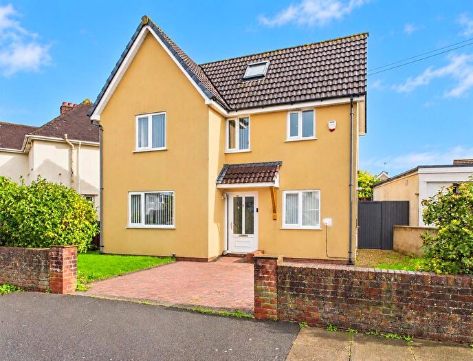 3 Bedroom Detached House For Sale In Nicholls Avenue, Porthcawl, CF36