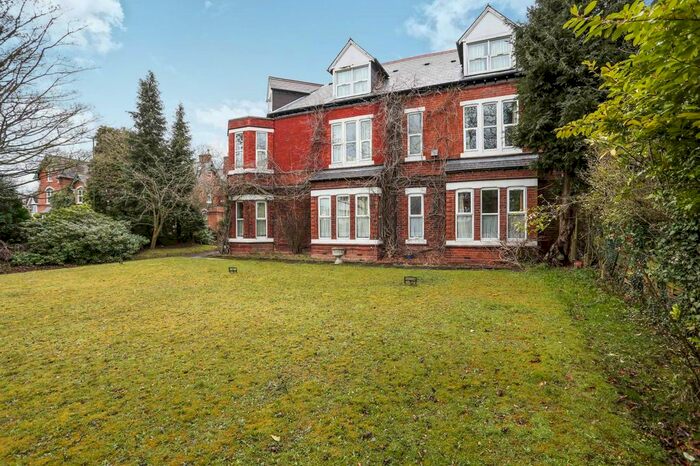 Studio To Rent In Cotteridge Manor, Middleton Hall Road, Kings Norton, B30