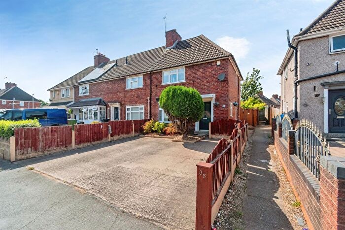 3 Bedroom End Of Terrace House For Sale In Manor Road, Wednesbury, WS10