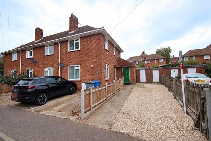 2 Bedroom Maisonette For Sale In Bevan Close, Norwich, NR5