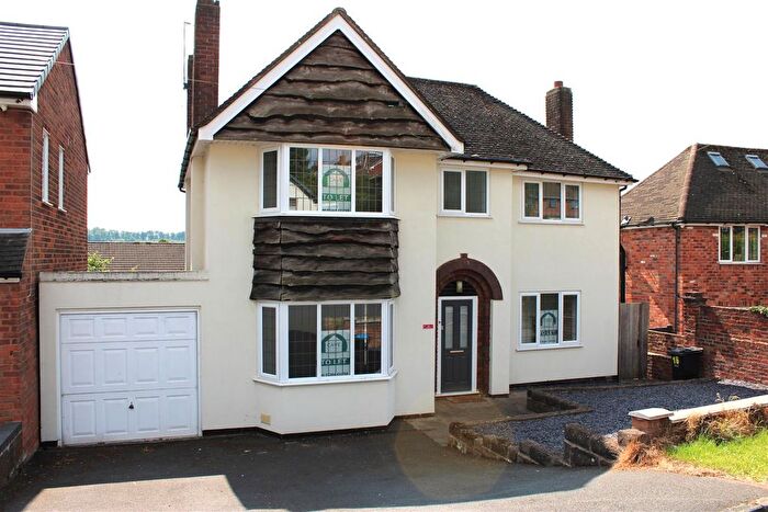 3 Bedroom Detached House To Rent In Oakfield Avenue, Kingswinford, DY6