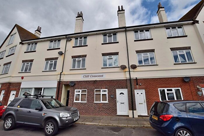 2 Bedroom Flat To Rent In Cliff Crescent, Marine Drive, Barton On Sea, New Milton, Hampshire., BH25