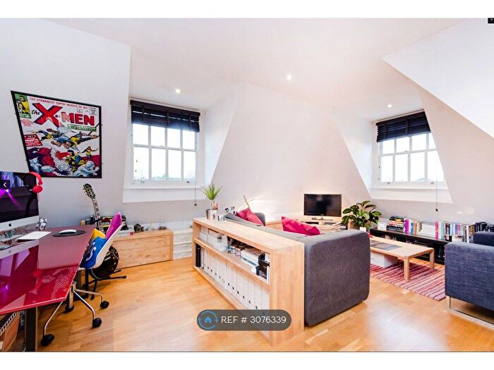 1 Bedroom Flat To Rent In Streatham High Road, London, SW16