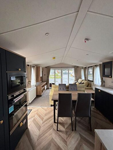 2 Bedroom Mobile/park Home For Sale In Crook O Lune, Lancaster, LA2