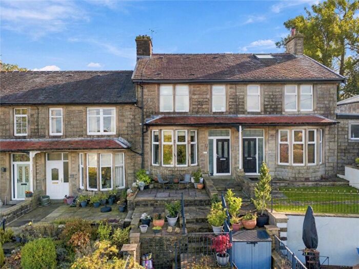 3 Bedroom Terraced House For Sale In Manchester Road, Barnoldswick, Lancashire, BB18