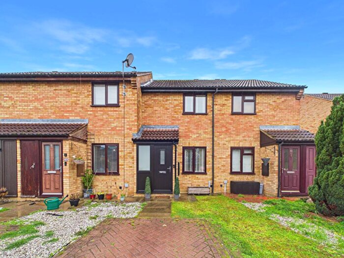 2 Bedroom Terraced House For Sale In Swallowfield, Wyboston, Bedford, MK44