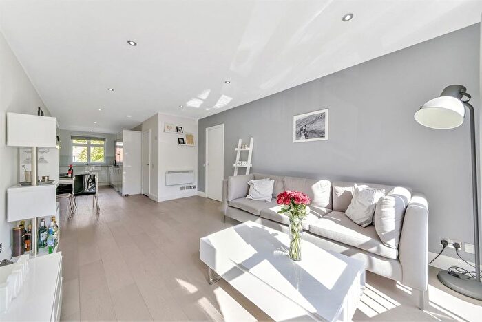 2 Bedroom Flat To Rent In Park West Building, Bow Quarter, London, E3