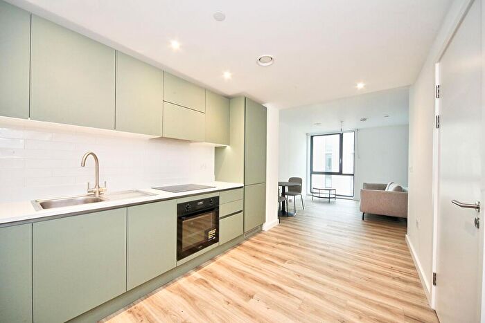 Apartment To Rent In Studio In Viva Court, Kimpton Road, Luton, LU2