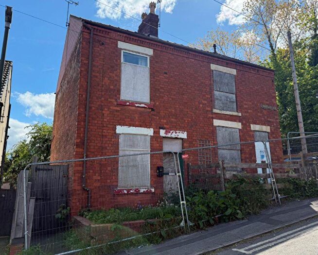 4 Bedroom Semi-Detached House For Sale In & Gladstone Street, Heanor, Derbyshire, DE75
