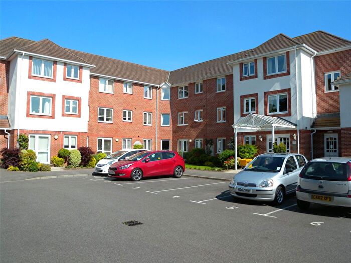 1 Bedroom Flat For Sale In Station Road, West Moors, Ferndown, Dorset, BH22