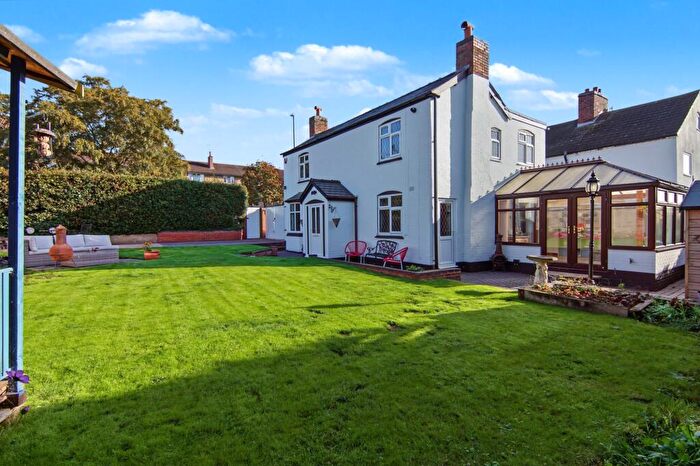 4 Bedroom Detached House For Sale In Birmingham Road, Allesley, CV5