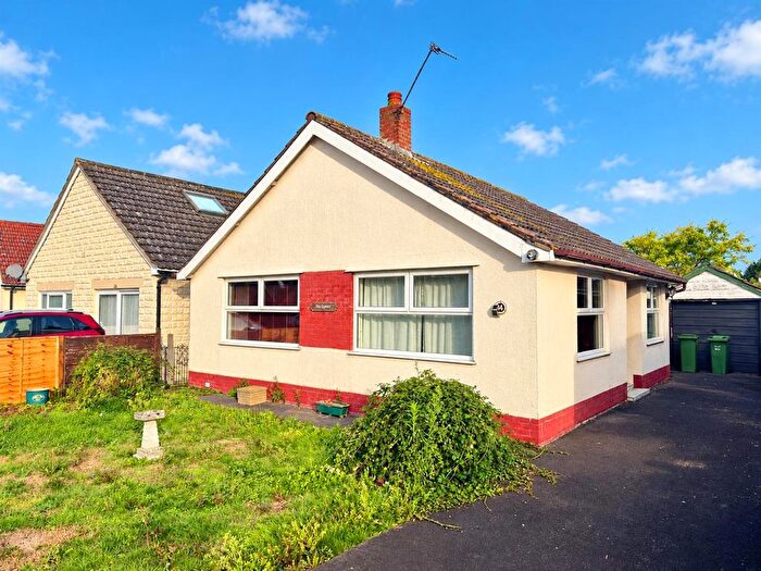 2 Bedroom Detached Bungalow For Sale In Donstan Road, Highbridge, TA9