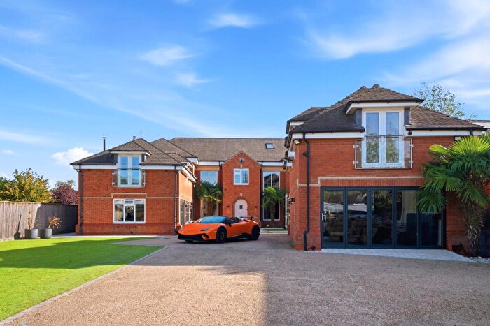 6 Bedroom Detached House For Sale In Somme Road, Allestree, Derby, DE22