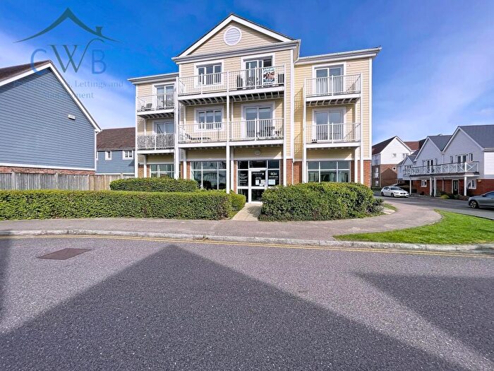 2 Bedroom Apartment To Rent In Higham Avenue, Snodland, ME6