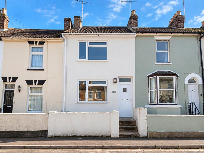 4 Bedroom Terraced House To Rent In King Street, Gillingham, ME7