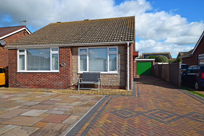 2 Bedroom Detached Bungalow For Sale In Waverley Gardens, Pevensey Bay, East Sussex, BN24