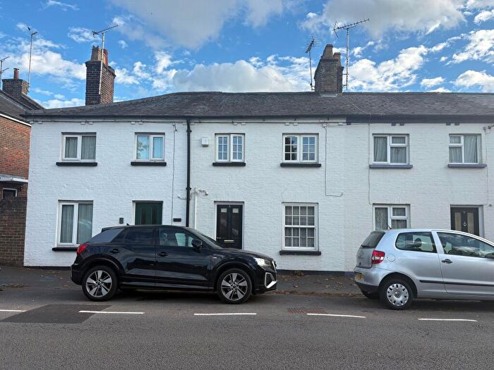 2 Bedroom Terraced House For Sale In Tring Station, Tring, HP23