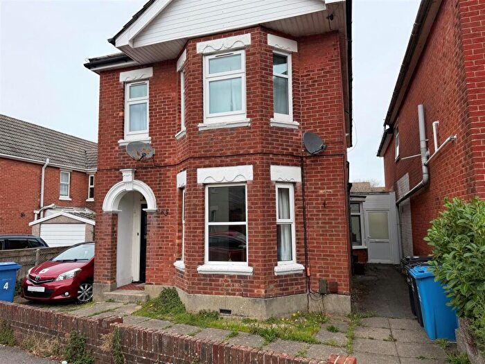 2 Bedroom Flat To Rent In Gff A Hermitage Road, Parkstone, Poole, BH14