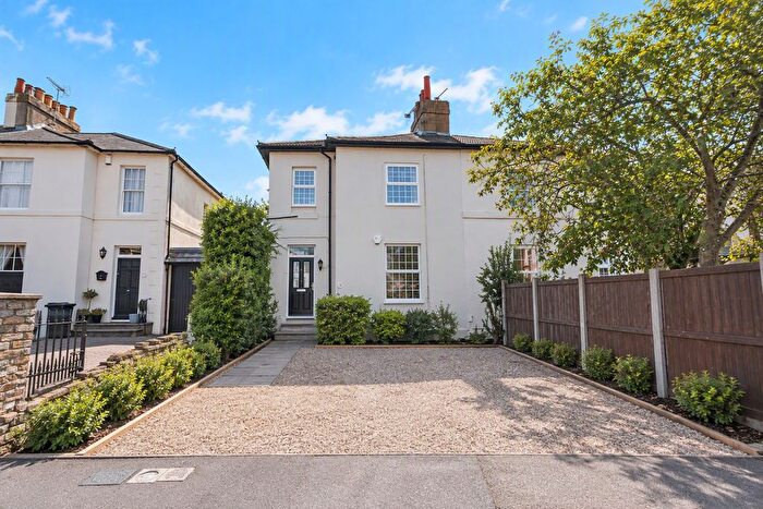 1 Bedroom Flat To Rent In Darnley Road, Gravesend, DA11