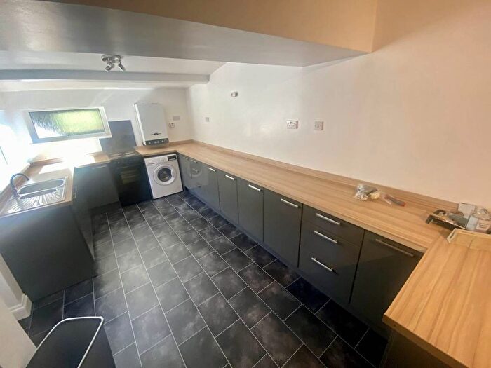 4 Bedroom Property To Rent In King Edward Road, Brynmill, Swansea, SA1