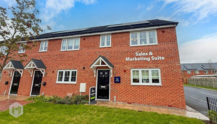 3 Bedroom Semi-Detached House For Sale In Bakers Court, Wigan, WN2