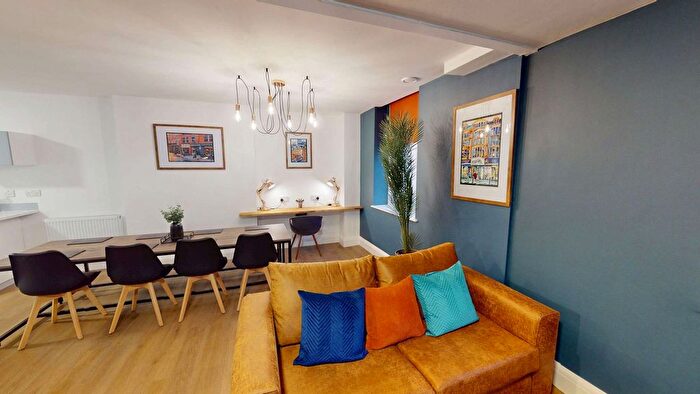 3 Bedroom Flat To Rent In Northern Quarter, M1