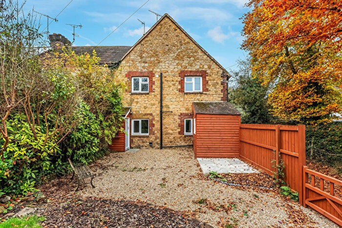 2 Bedroom Semi-Detached House For Sale In Broadham Green Road, Oxted, Surrey, RH8