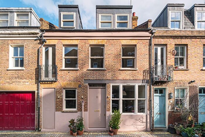 3 Bedroom Mews To Rent In Pindock Mews, London, W9