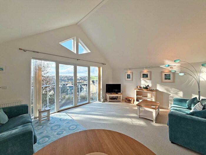2 Bedroom Flat For Sale In Bodmin Road, Truro, Cornwall, TR1