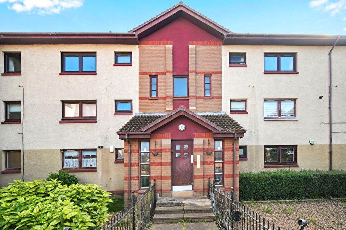 2 Bedroom Flat For Sale In / Great Carleton Place, Niddrie, Edinburgh, EH16