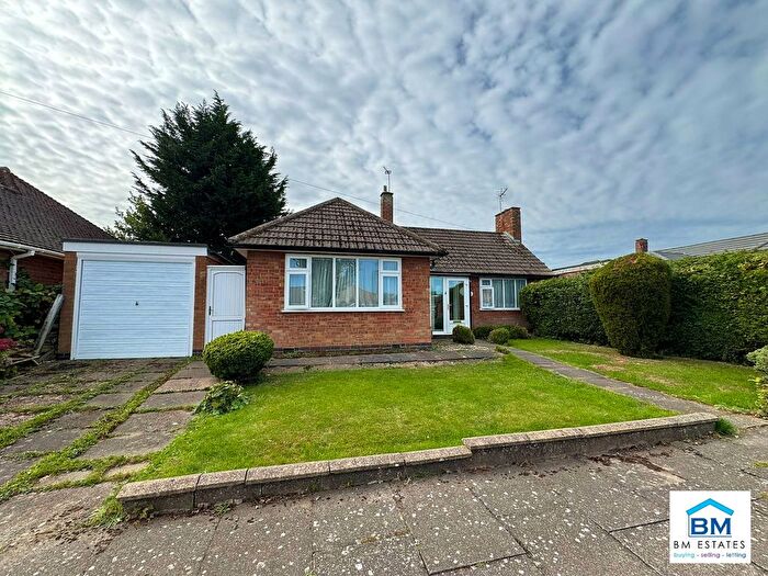 2 Bedroom Bungalow For Sale In Hemington Road, Leicester, LE5