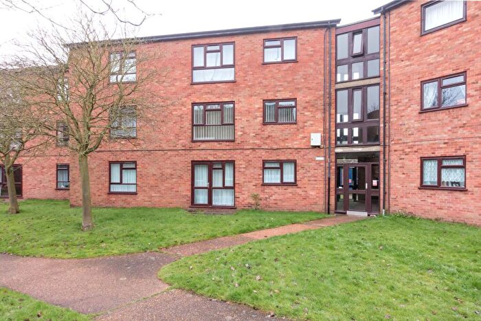 3 Bedroom Flat To Rent In Pippin Green, Norwich, NR4
