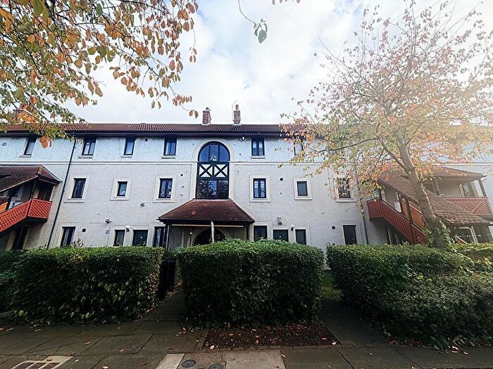 2 Bedroom Apartment For Sale In Kingsmere Gardens, Newcastle Upon Tyne, NE6