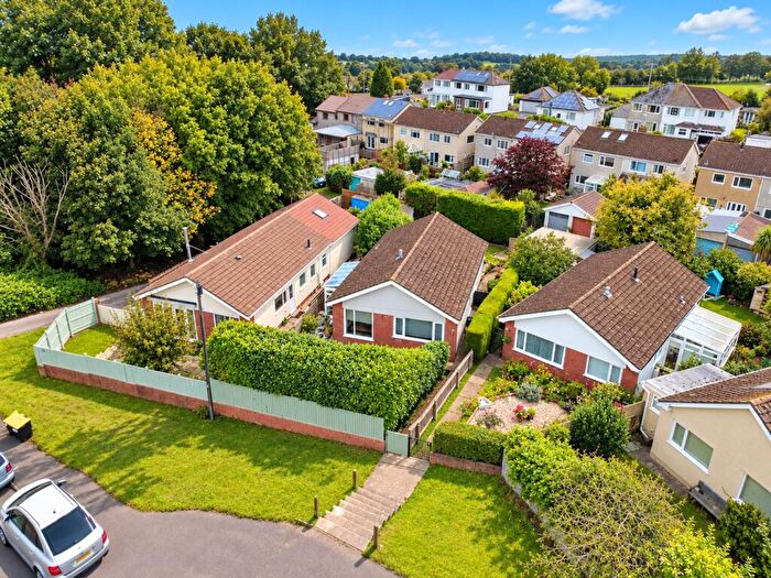 3 Bedroom Detached Bungalow For Sale In Linkside Drive, Southgate, Swansea, West Glamorgan, SA3