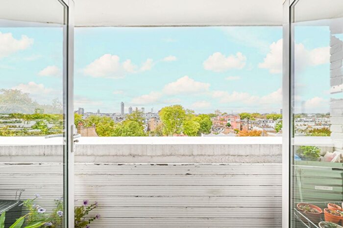 2 Bedroom Flat For Sale In Chelsea Manor Street, Chelsea, London, SW3